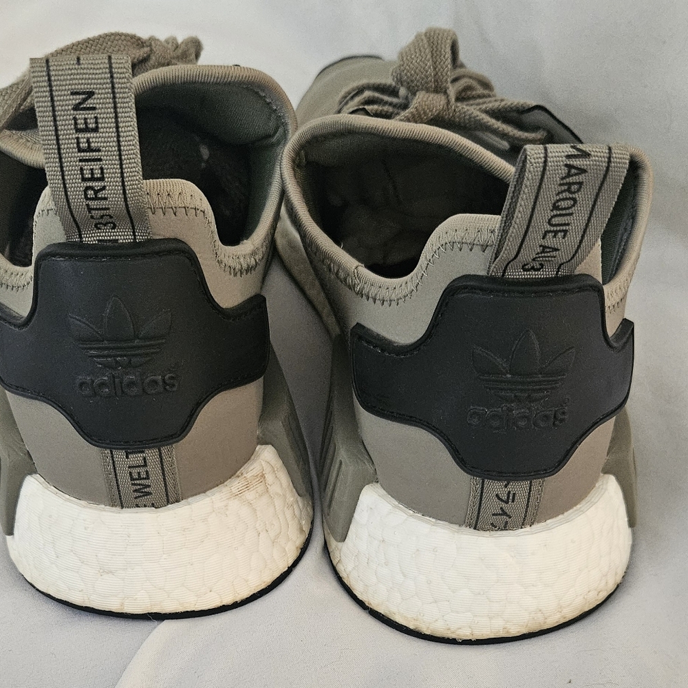 SOLD OUT!!! NOT FOR SALE!! Adidas NMD Carbon Sneaker  Sage Green Comfort - Picture 2 of 8